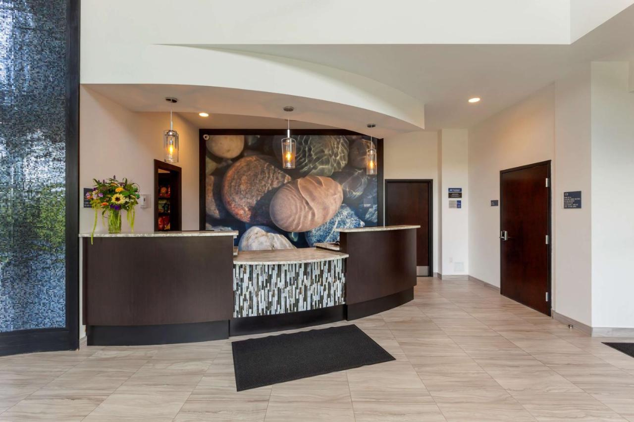 Best Western Premier Northwood Hotel Тимминс Экстерьер фото