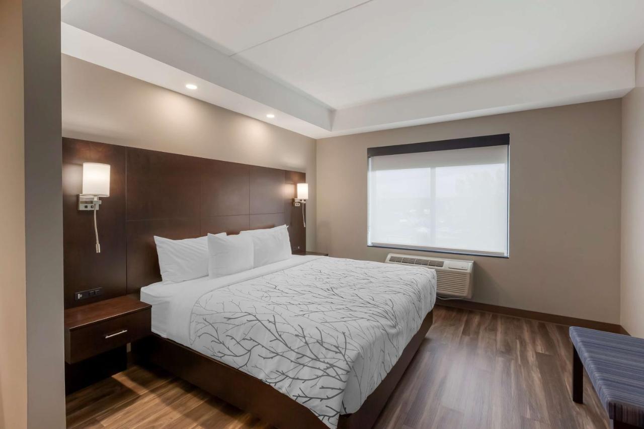 Best Western Premier Northwood Hotel Тимминс Экстерьер фото